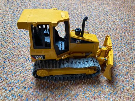 Buldozer zn. cat, 