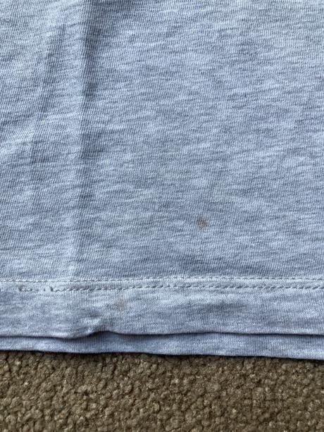 Šedivá trika s nápisy, lee cooper,104
