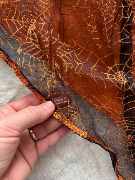 An26/ kostým čarodějka delux - v.cca 4/6 let, 