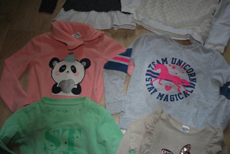 5x mikiny, svetry i jednotlivě, 134