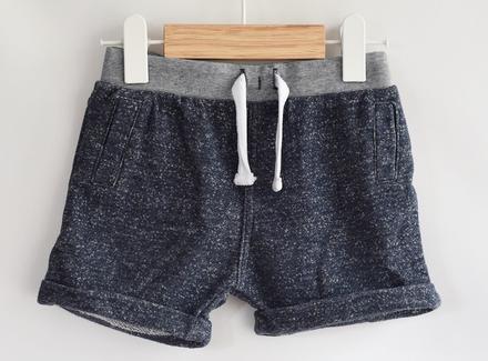 Kraťasy vel. 9 - 12 m, f&f,80