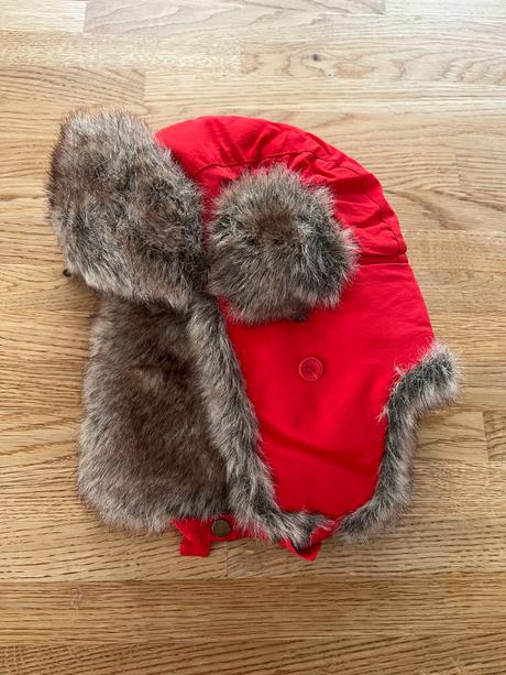 Čepice & ušanka & beranice wigéns vel. 122/134, 122