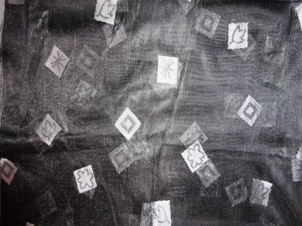 Šedostříbrná kostka záclonovina 143x210 cm, 