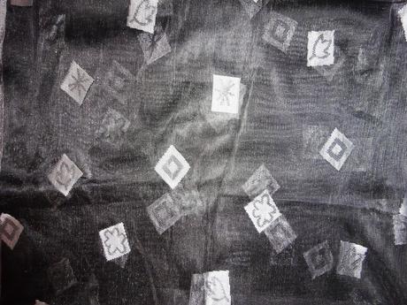 Šedostříbrná kostka záclonovina 143x210 cm,