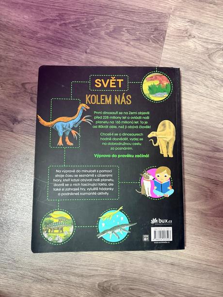 Kniha dinosauři,