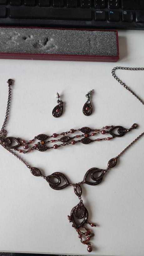Sada šperků měděné barvy, avon