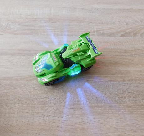 Transformující se dinosauří auto-yellcetoy, 