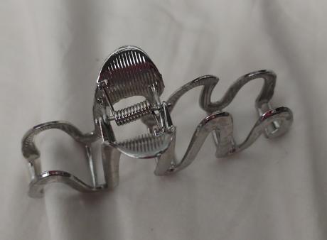 Stříbrný skřipec na vlasy, 