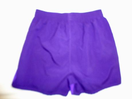 Luxusní lehounké svítivě fialové sportovní šortky, new balance,110
