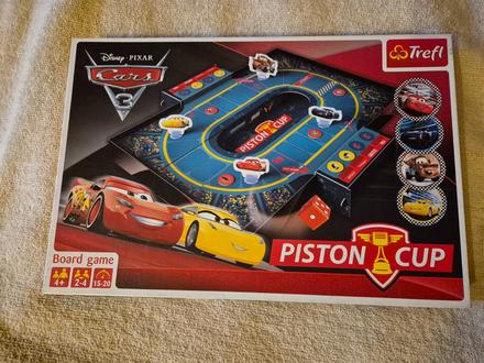 Stolní hra cars-piston cup (blesk mcqueen), 