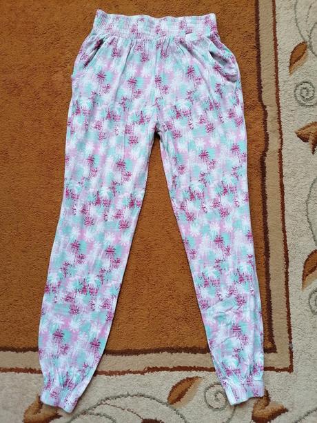 Harémky, pepperts,134