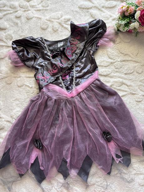 K1/ kostým královna hrůzy/ kostlivka  - v.7/8 let, 