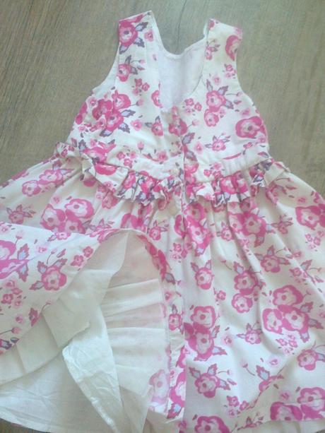 Kytičkované šaty s bohatou spodničkou, matalan,92