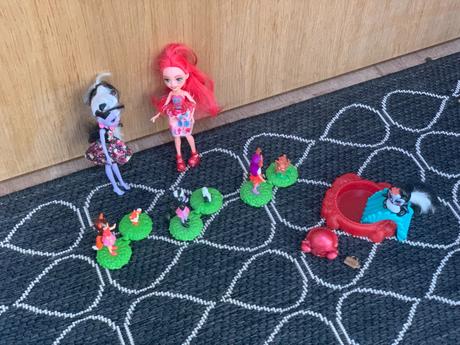 Sada enchantimals - bábiky, zvieratká aj doplnky,