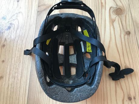 Helma na kolo author, s