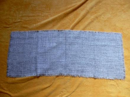 Šedá dečka na stůl,