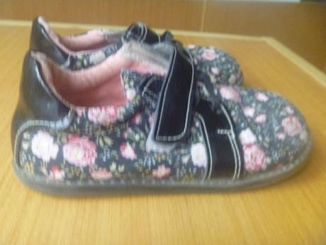 Černé barefoot baleríny s kytičkami tipsie toes, tipsietoes,25