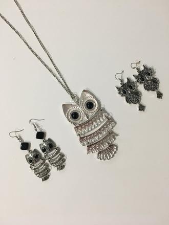 Bižuterie - soví sada náušnic a náhrdelník,
