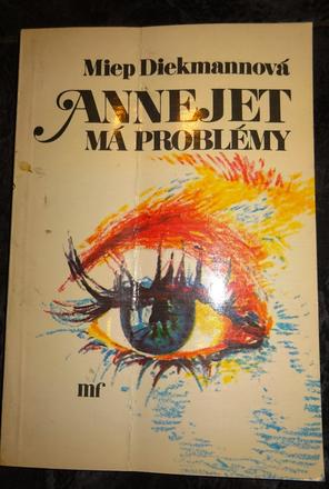 Annejet má problémy,