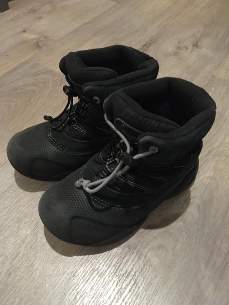 Snehule columbia, columbia,30