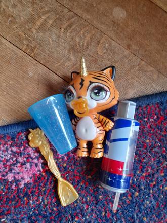 Sparklycritters tygr malý jednorožec poopsi,