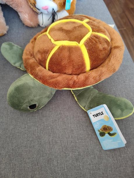 Plyšáci.s visačkou.cena za kus, 