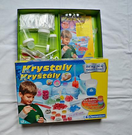 Hra krystaly od clementoni,