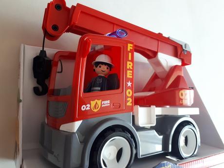 Multigo fire - jeřáb s hasičem - auto s igráčkem, 