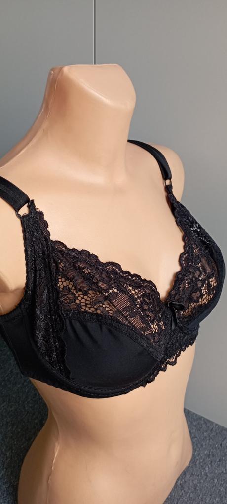 Podprsenka zn."dollcezza" vel."80c", 80c