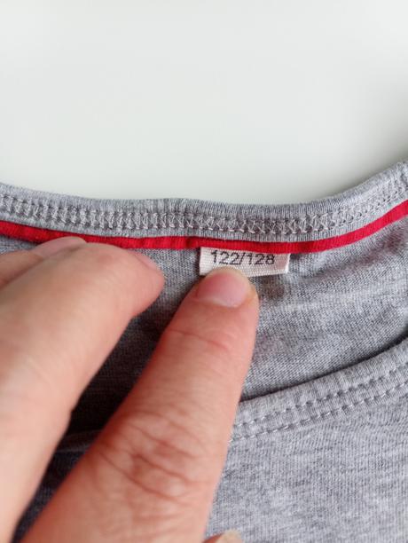 Triko s dlouhým rukávem, 122