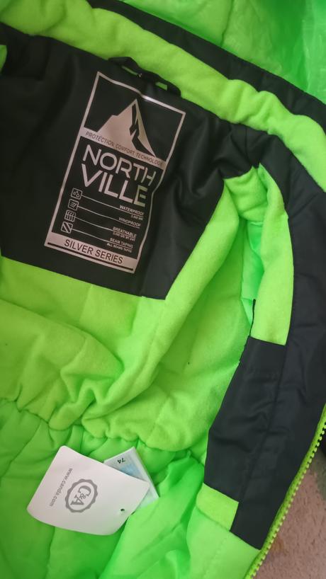 Nová kvalitní kombinézka zn.northville, c&a,74