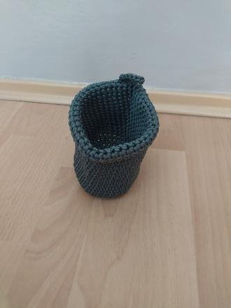Pletený košík,