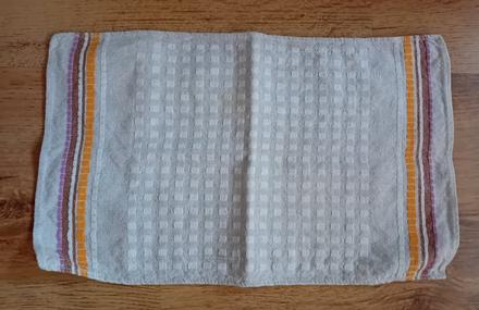 Malý ubrus /dečka na stůl,