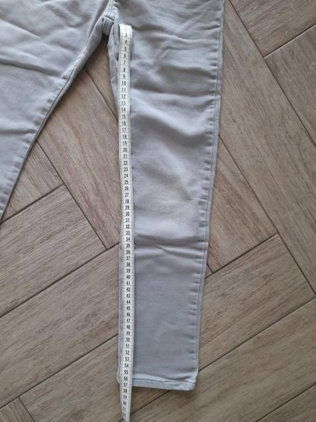 Šedé rifle zn. hm, vel. 134, h&m,134