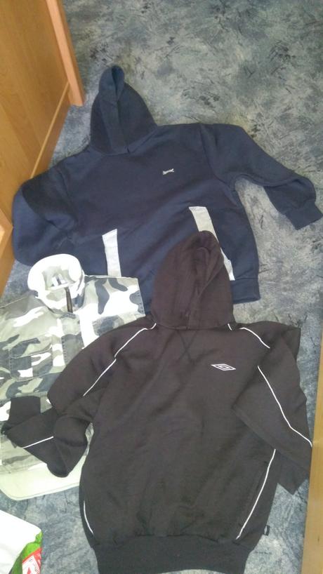 Mikiny a vesty, 140–152