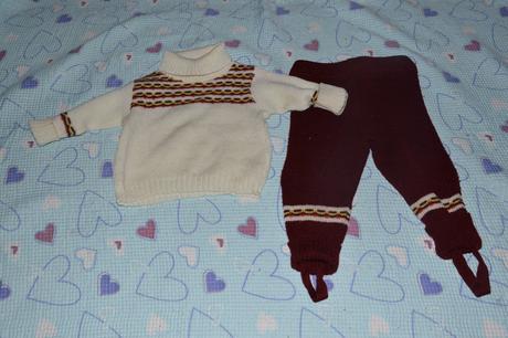 Teplé oblečení, svetr a kamašky (pletené legíny), loana,86