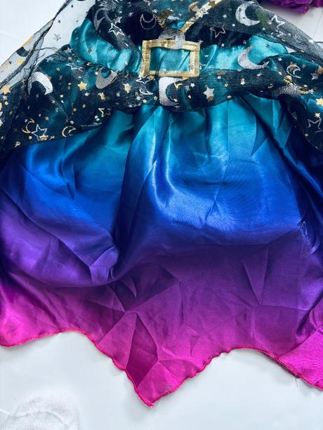 An17/ kostým čarodějka- v.4/5 let, 