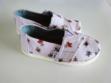 Nové toms, vel.22, 22