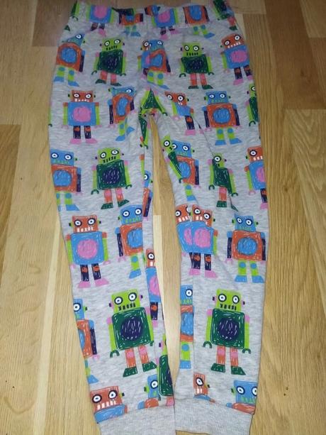 Tepláky s roboty 110, marks & spencer,110