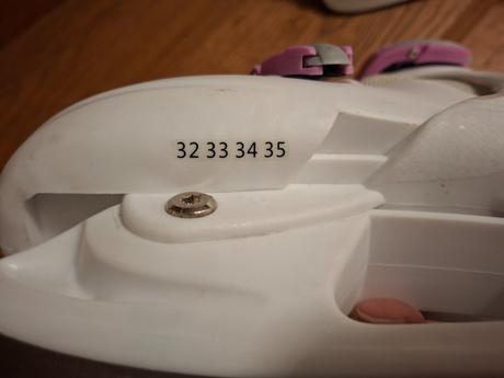 Lední brusle dívčí vel. 32-35 nastavitelná, 32