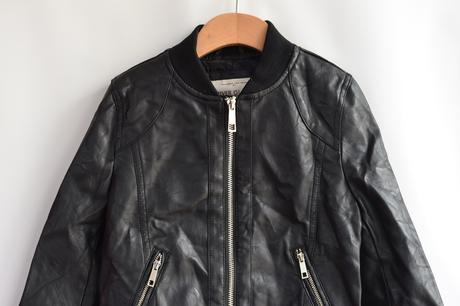 Koženková bunda vel. 7 - 8 let, river island,128