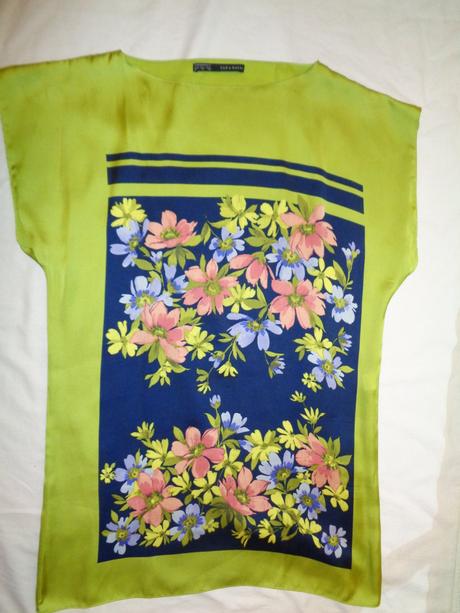 Luxusní zelené lesklé chladivé šaty s květy, zara,m