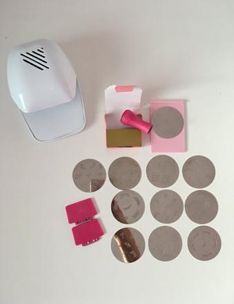 Tiskátko na nehty konad a sušička laku, 