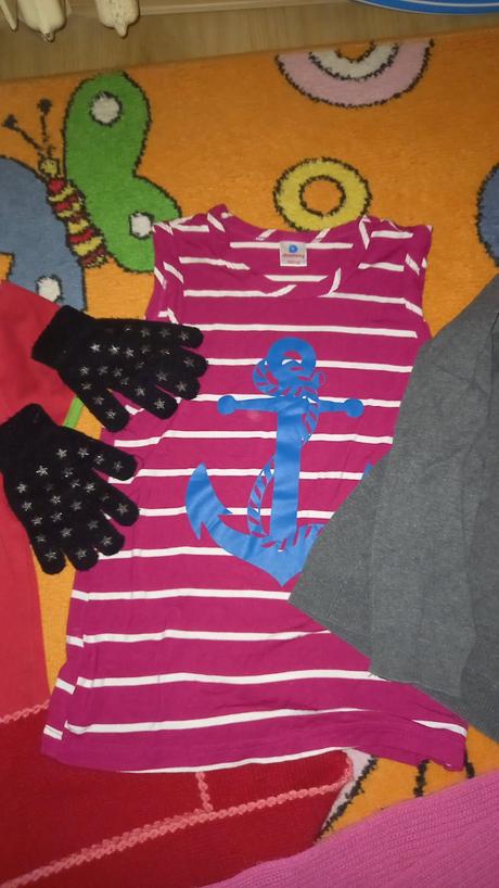 Balíček dívčího oblečení vel. 116 - 122/128, 122–134