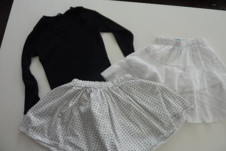 Set tričko + dvě sukně vel. 128/134, 122–134