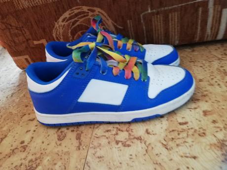 Tenisky dívčí vel. 38., 38