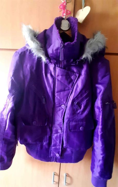 Zimní bunda s kapucí, l