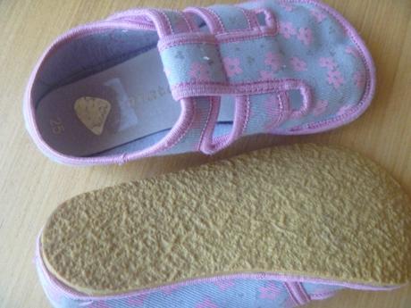 Barefoot bačkorky s kytičkami, zn. anatomic  v. 25, anatomic,25