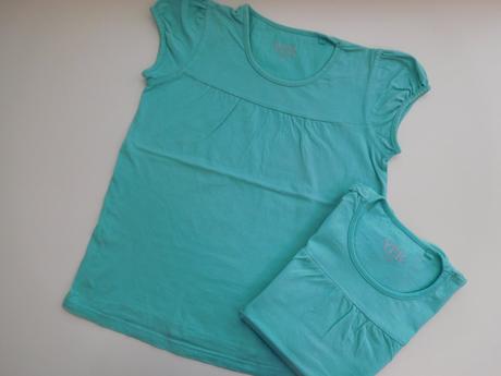 Tričko vel. 134/140 pro dvojčata, 134