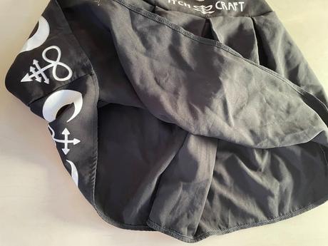 Ghotic/witch krátká sukně, vel s i méně, vada naže, s